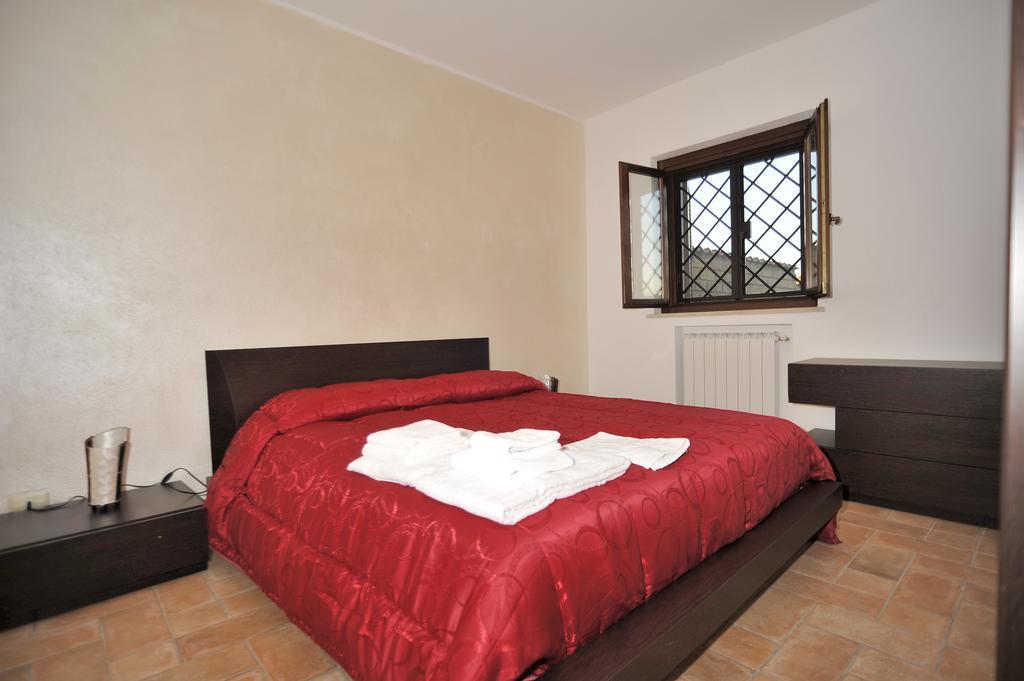 Villa Elegance Ladispoli Værelse billede