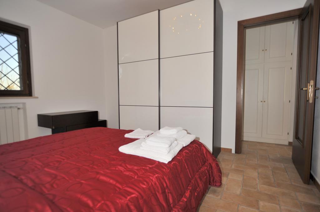 Villa Elegance Ladispoli Værelse billede