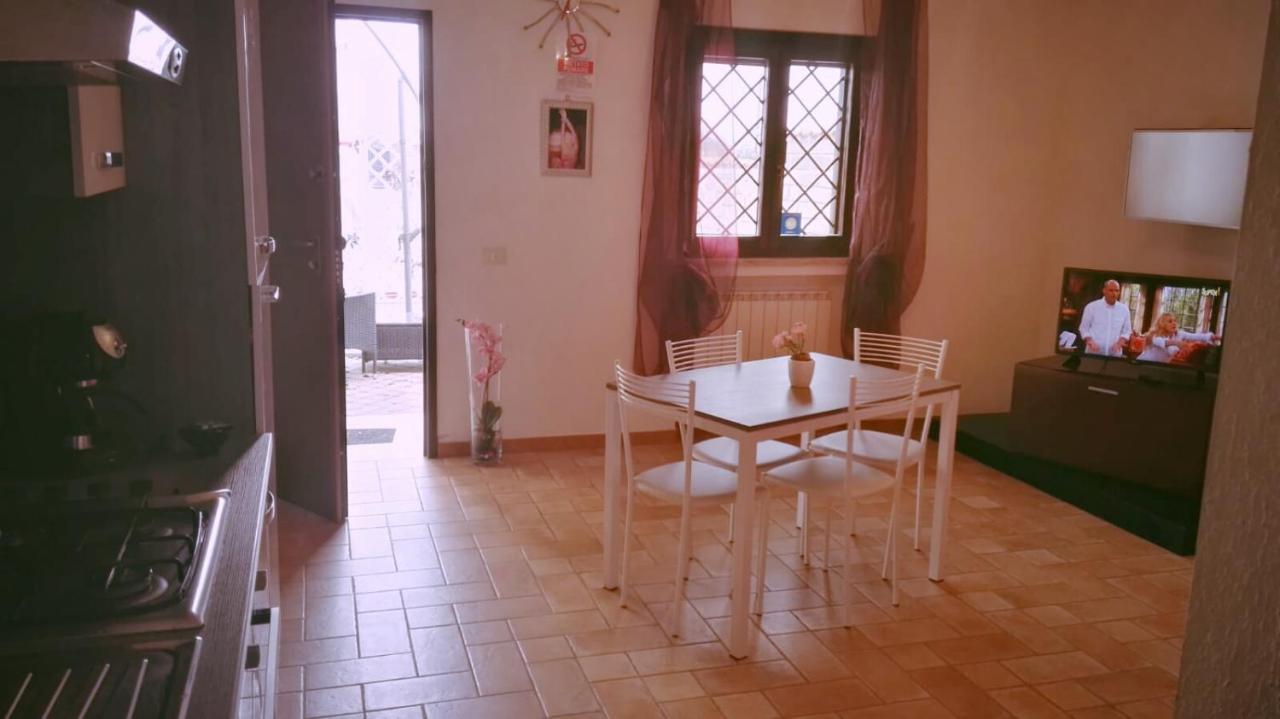 Villa Elegance Ladispoli Eksteriør billede